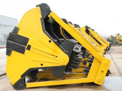 gầu ngoạm 4 dây