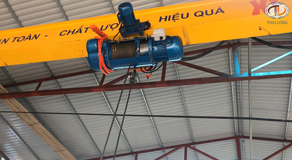 cầu trục 3 tấn ở Quảng Ninh 5