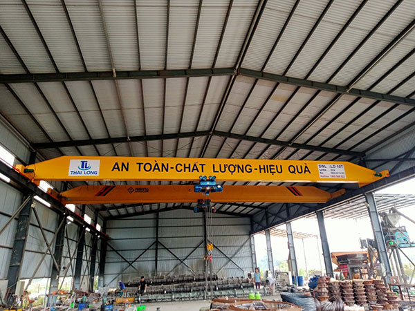 cầu trục 10 tấn khẩu độ 20m 2